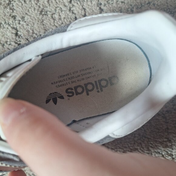 Adidas Gazelle Shoes - Picture 5 of 6